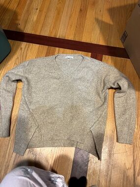 V-Neck Sweater in Light Taupe